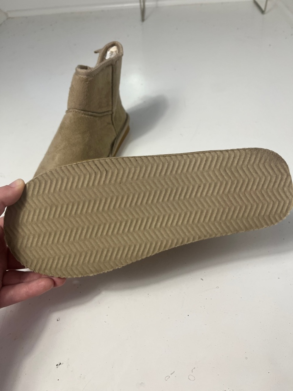 Just Be Sz 7 Champagne Colored Slip On Slipper Boots - Picture 3 of 6